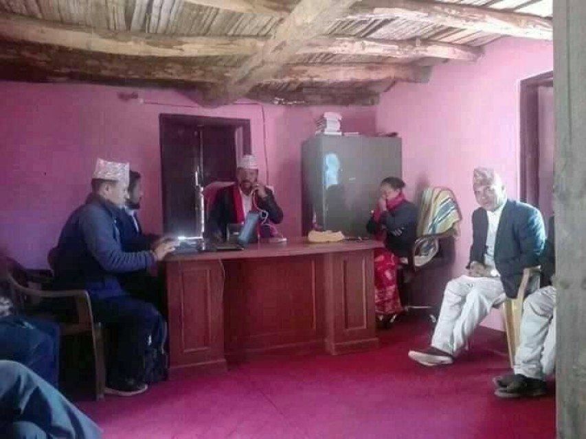चम्पादेवी गाउँपालिकाले थाल्यो घुम्ती कार्यपालिका बैठक
