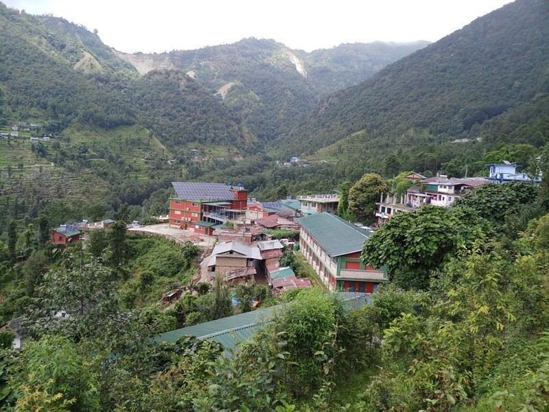 ओखलढुंगामा भारतबाट आएका दुई युवतीलाई ज्वरो र रुघाखोकी देखिएपछि आइसोलेसनमा राखियो