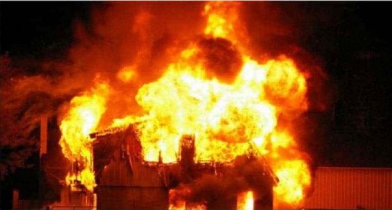 दिपावलीको दियोबाट आगो सल्किँदा रामपुरमा घर जल्यो, १६ लाख ५० हजार क्षति